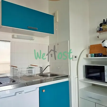 Modern Parking Apartment *